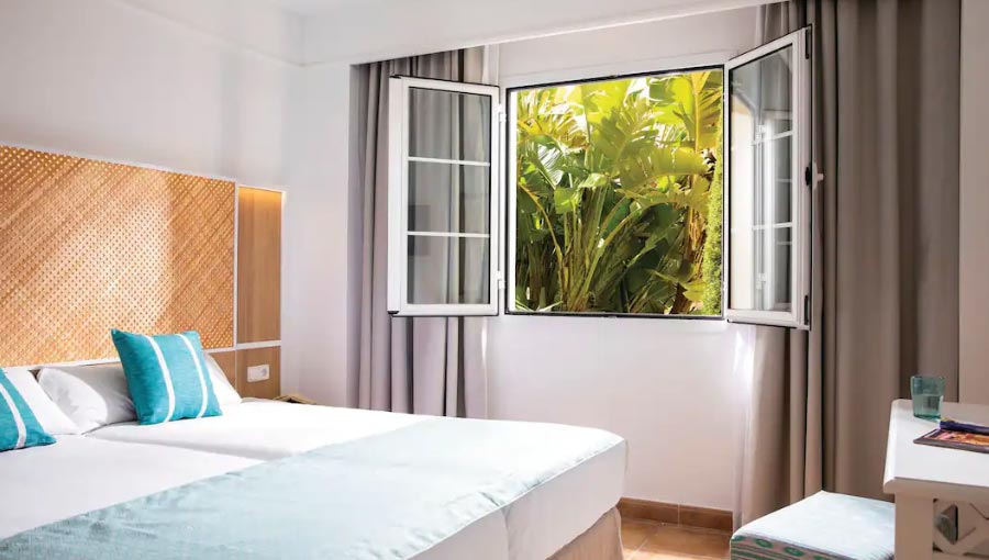 Holiday Village Menorca Hotel Bedroom