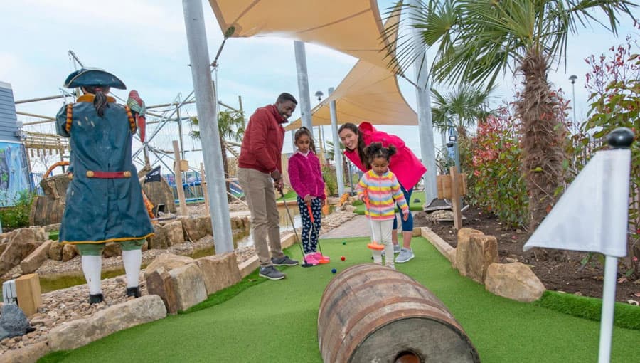 Parkdean Cayton Bay Mini Golf