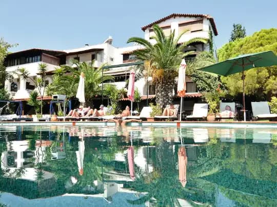 Oasis Studios Skiathos