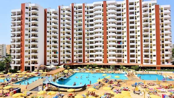 Clube Praia Da Rocha in the Algarve