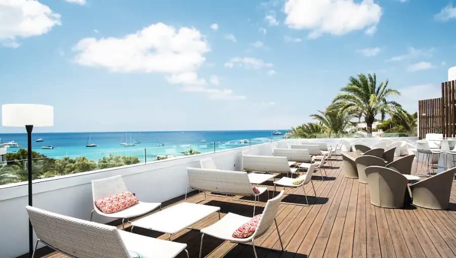 TUI BLUE Tarida Beach Roof Bar