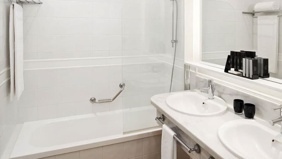 Melia Jardines Del Teide Bathroom