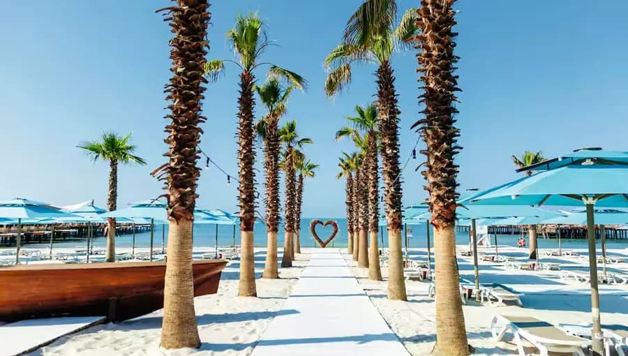 Regnum Carya beach