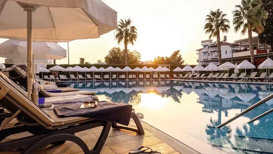 TUI BLUE Barut Andiz Pool