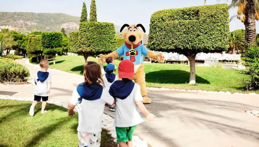 TUI BLUE Tropical Mascot