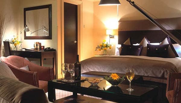 London Bridge Hotel Deluxe Room