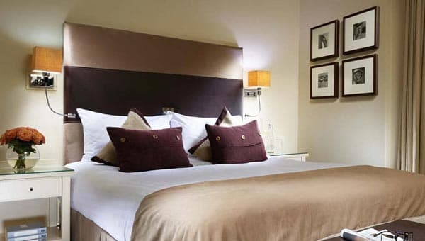 London Bridge Hotel Standard Room