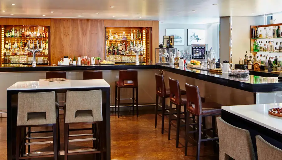 Marriott West India Quay Bar