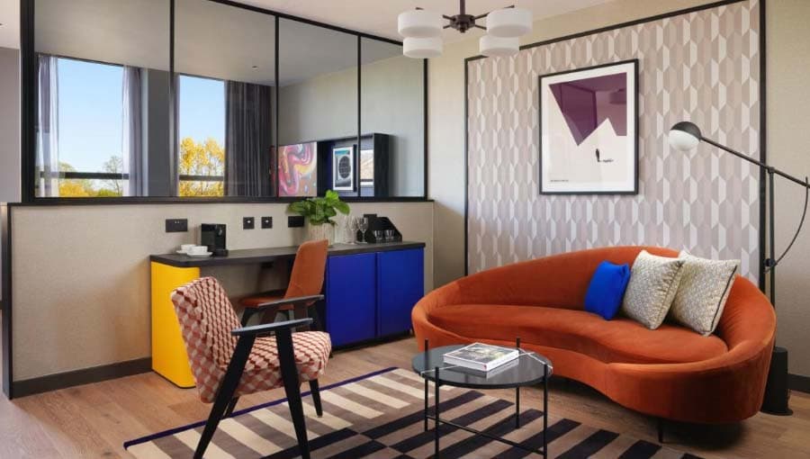 Mal Club Deluxe Room York