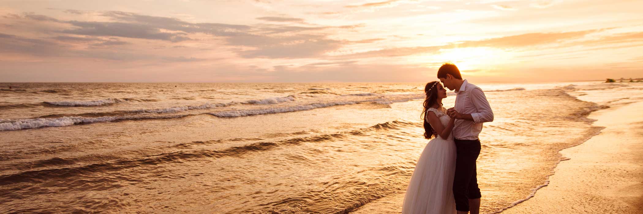 Jet2Weddings - Married couple on the beach
