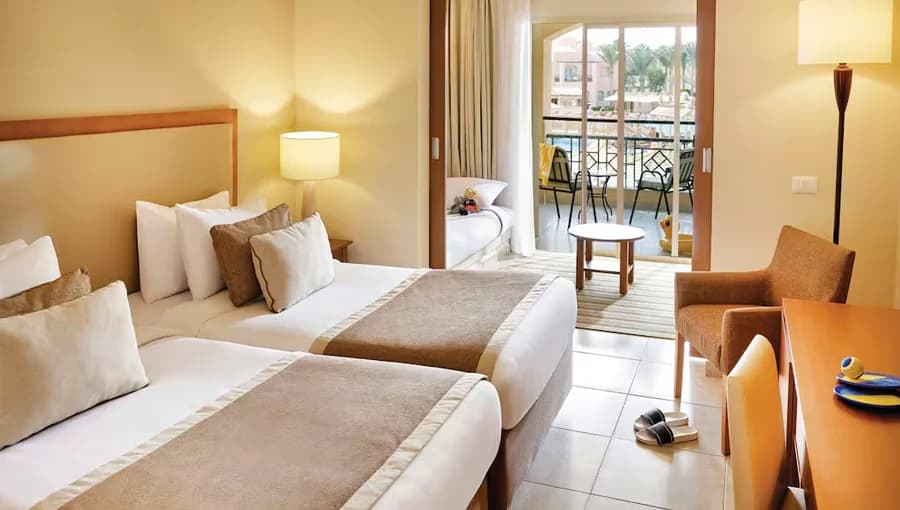 TUI MAGIC LIFE Redsina Family Room Pool View