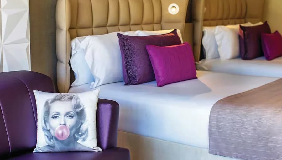 Planet Hollywood Cancun Bed