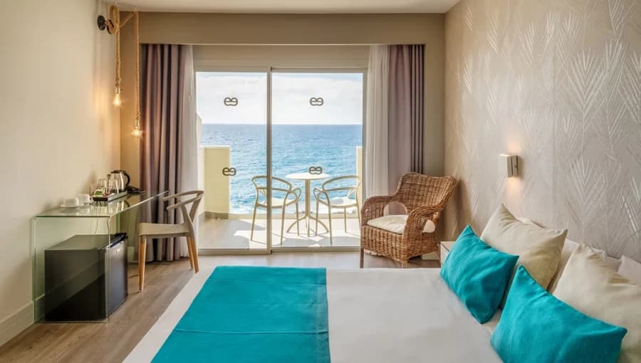 Sea View Room at Hotel Ereza Mar