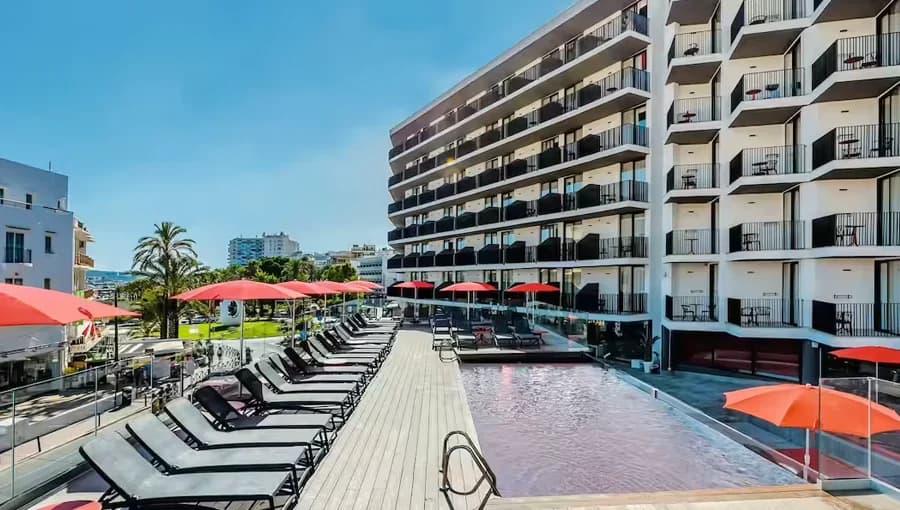 Hotel Vibra District Pool