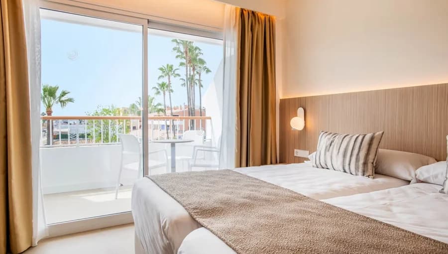 Sol De Alcudia Apartments - Bedroom