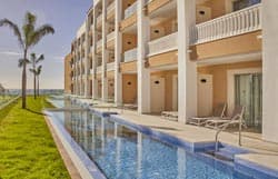 Fantasia Swim Up Junior Room