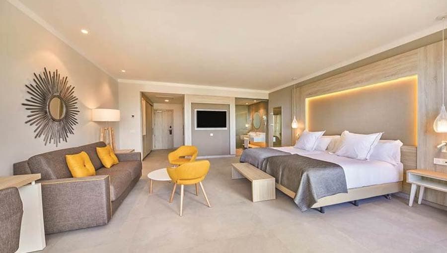 Bahia Principe Explore Fantasia Junior suite