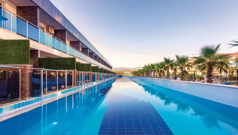 Eftalia Ocean Resort - Swim up room pool