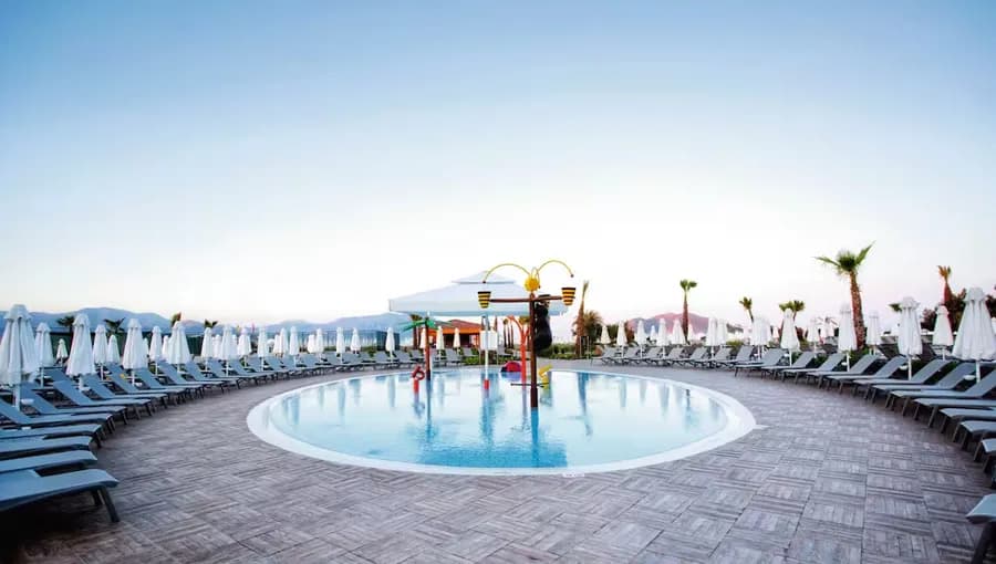TUI BLUE Sensatori Akra Fethiye Kids Pool