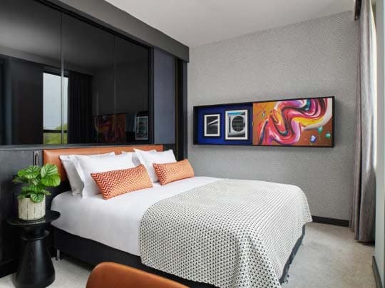 Mal Club Room