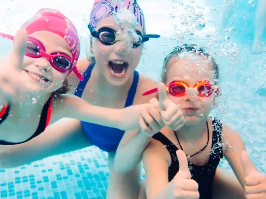 Kids Under Water