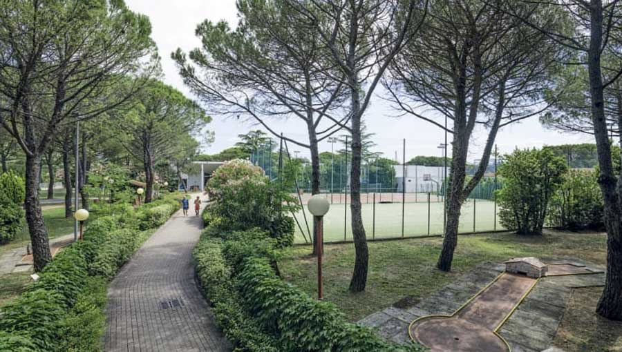Marina Julia Camping Village Grounds