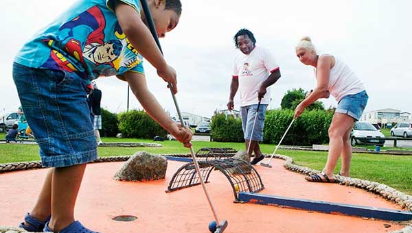 Parkdean Cayton Bay Holiday Park Mini Golf