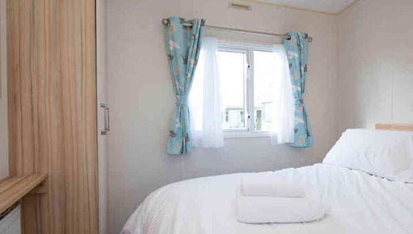 Parkdean Ty Mawr Holiday Park bedroom