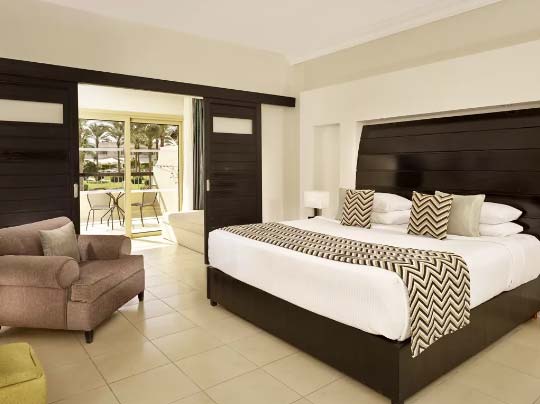 Holiday Village Red Sea Family Room