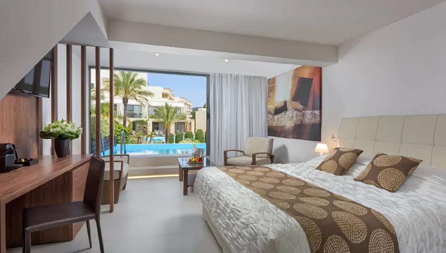 The Ixian Grand & All Suites Swim Up Room