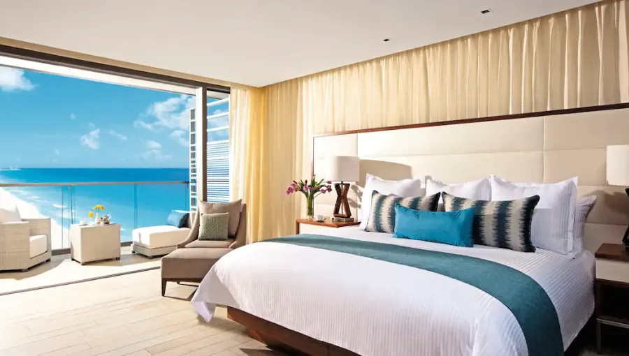Best all inclusive hotels in Cancun - Secrets The Vine Cancun Room