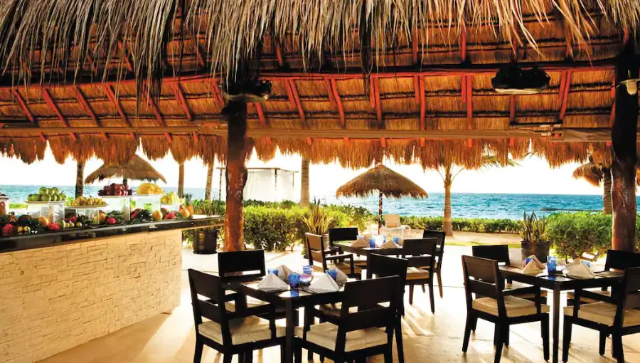 Best all inclusive Cancun - El Dorado Royale Health Bar
