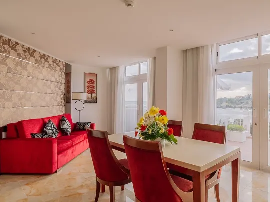 Deluxe Two Bedroom Apartment