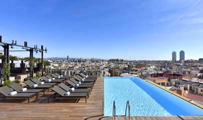 Grand Hotel Central Barcelona pool