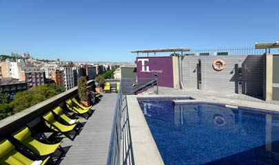Hotel Barcelona Universal Rooftop Pool