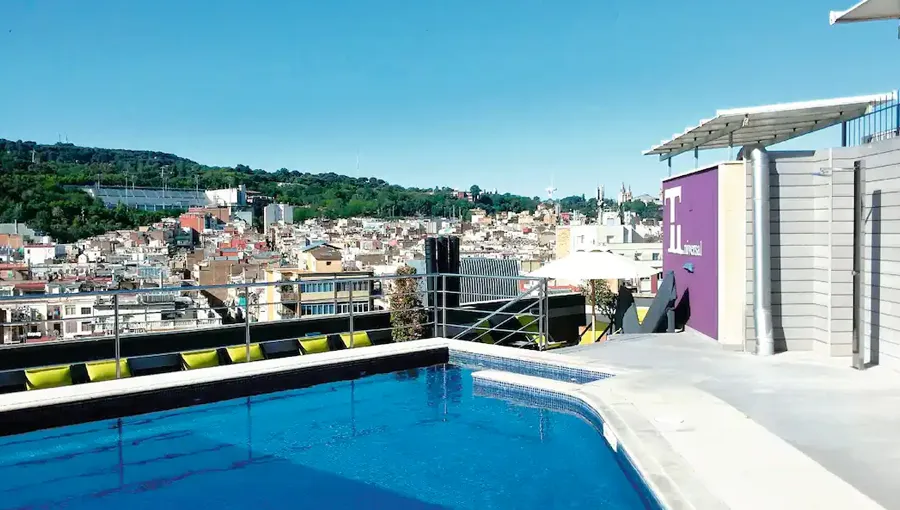 Hotel Barcelona Universal Rooftop Pool