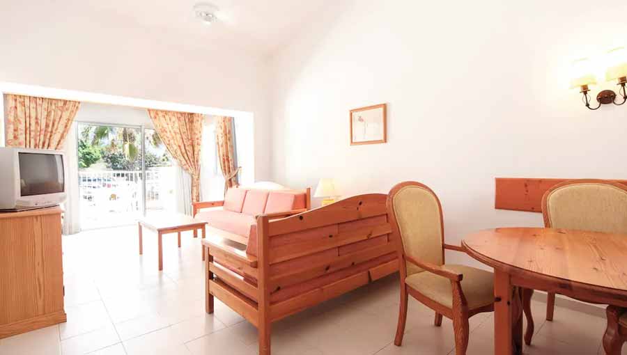 Riu Oliva Beach Resort Family Room
