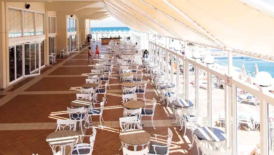 Riu Oliva Beach Resort restaurant