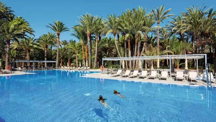 Top hotels with swim up rooms in Spain - Hotel Riu Palace Oasis Gran Canaria