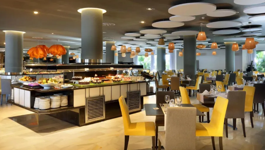 Grand Palladium White Island Resort & Spa restaurant