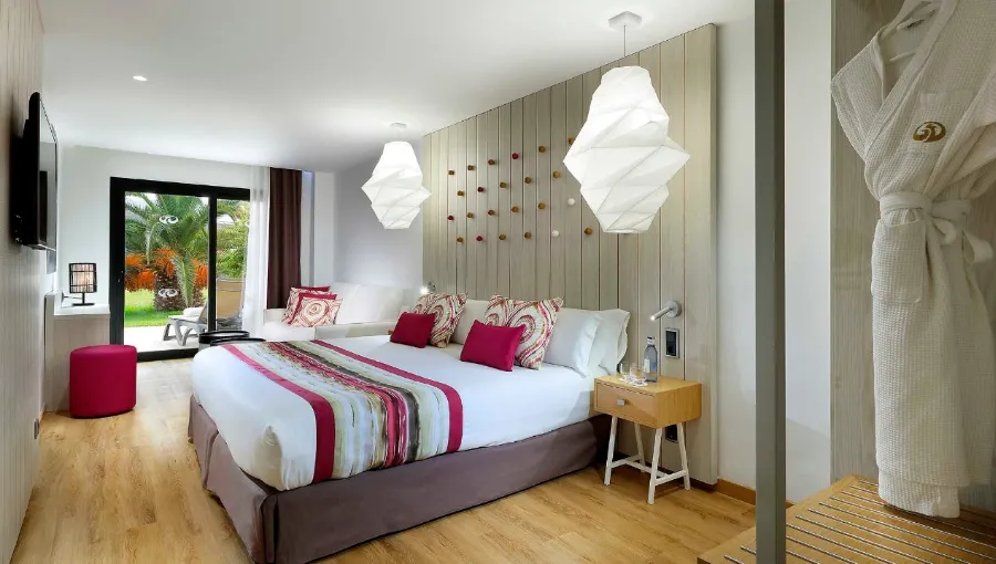 Grand Palladium White Island Resort & Spa superior room