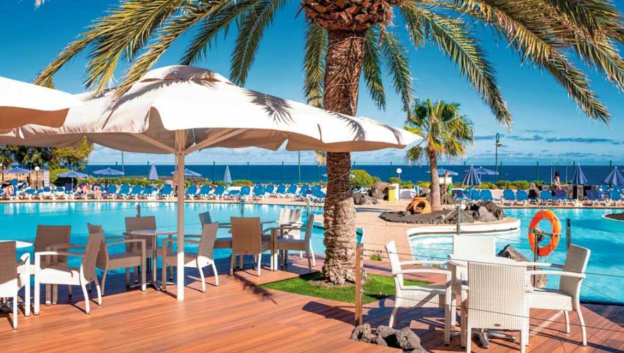 Hotel Grand Teguise Playa pool bar