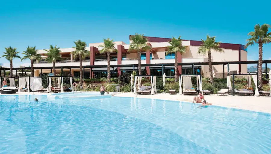 Top hotels with swim up rooms in Spain - TUI BLUE Sensatori Biomar Majorca