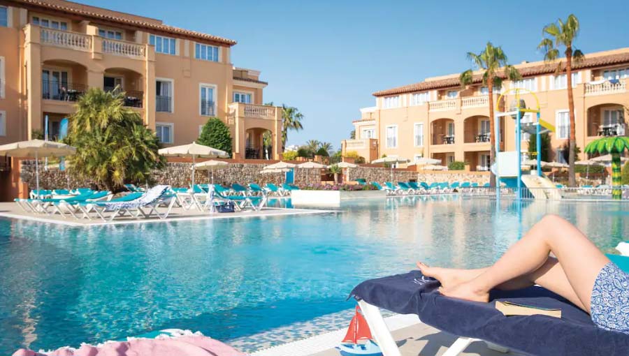 TUI BLUE Grupotel Turquesa Mar Menorca Hotel Pool