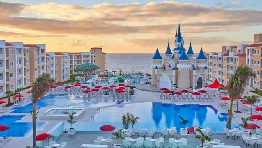 Best all inclusive hotels in Tenerife - Bahia Principe Fantasia Tenerife Pool