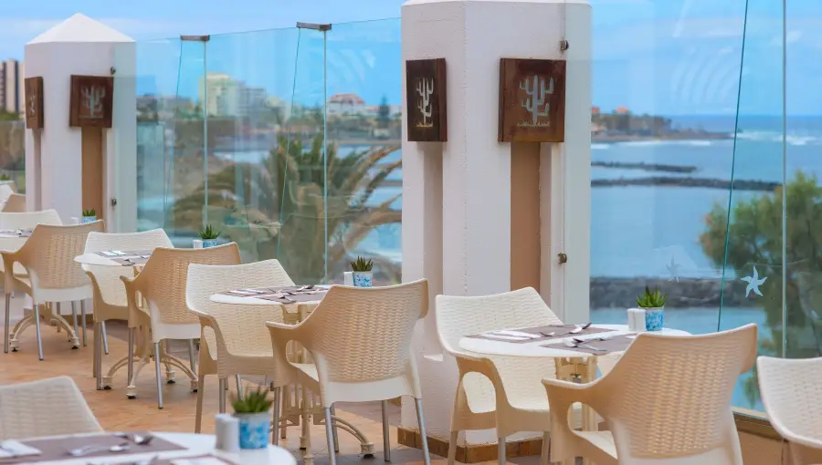 Snack Bar at Iberostar Bouganville Playa