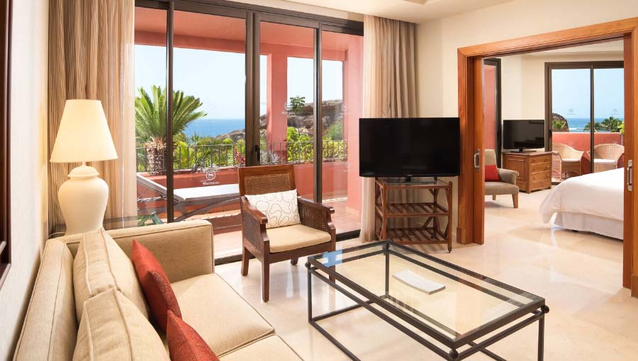 Sheraton La Caleta Resort Deluxe Suite