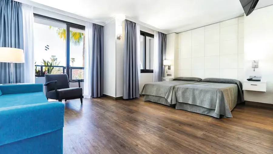 Spring Hotel Bitacora Room