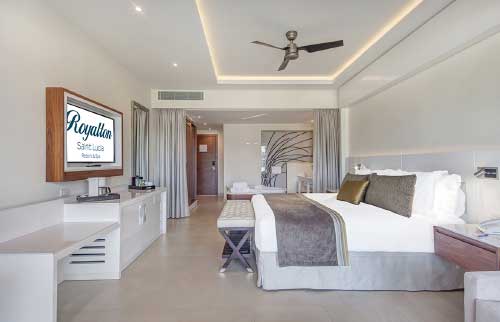 Swim Out Junior Suite