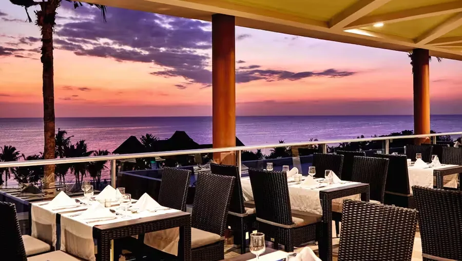 Riu Jambo Restaurant Sunset - Tanzania Family Holiday